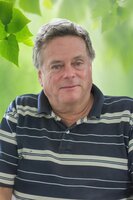 Gary  McKnight
